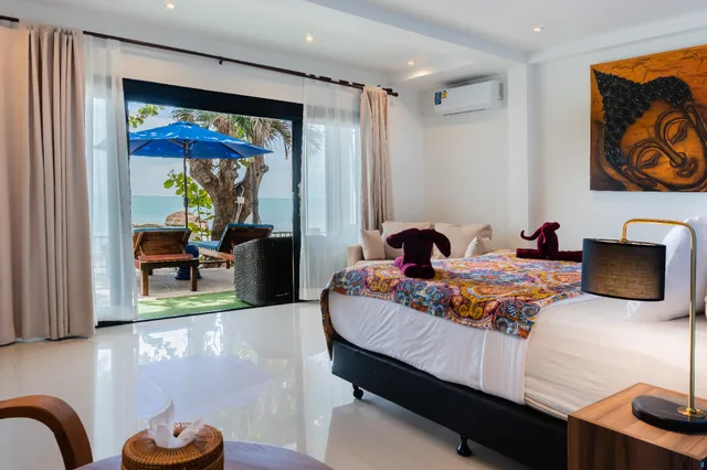 Deluxe, Beach Front، Crystal Bay Beach Resort 1/2