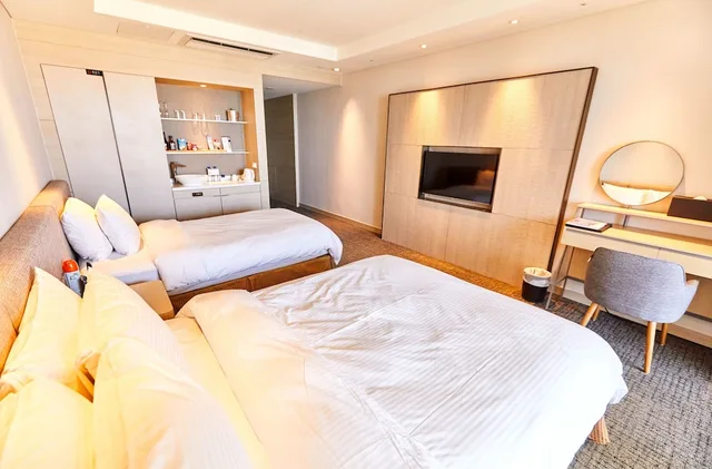 غرفة سوبيريور عائلية بسريرين منفصلين وسرير مزدوج وسرير فردي بإطلالة على البحر، Sol Beach Yangyang 1/1
