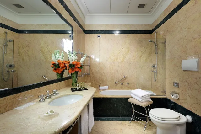 غرفة كلاسيكية بسرير مزدوج، Eurostars Hotel Excelsior 5/8