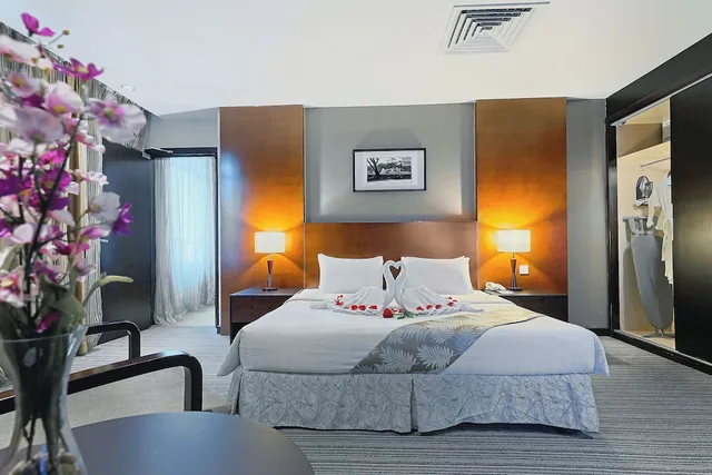 جناح بسرير كينج مع أريكة، Hotel Sixty3 2/5