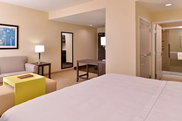 Studio, King Bed, Homewood Suites by Hilton Houma LA 3/8