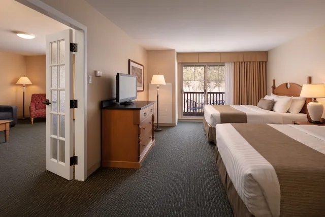 غرفة جونيور بسريرين كوين بغرفة نوم واحدة، St. Eugene Golf Resort & Casino 1/2