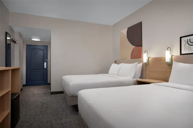 غرفة بسريرين كوين لذوي الإعاقة، Spark by Hilton Lakewood Denver Southwest 1/7