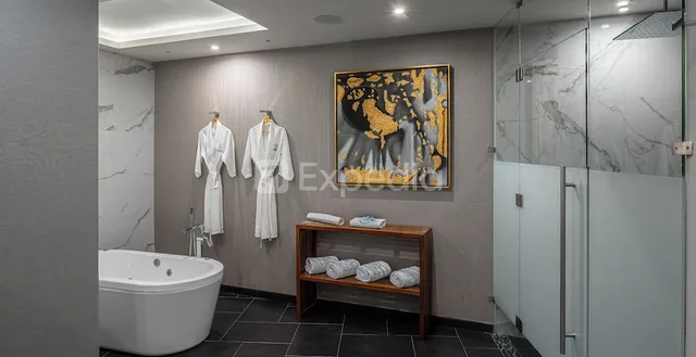 جناح بريميوم بسرير كينج وسريرين مزدوجين، Hotel and Spa Mansion Solis by Hotsson 5/9