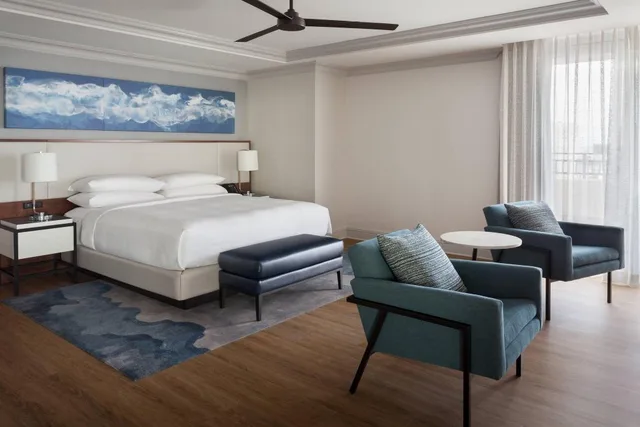 1 Bedroom, Presidential, Suite, King Bed, Water View, Sofa, Balcony، Tampa Marriott Water Street 1/2
