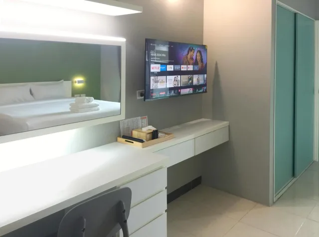 استوديو، Fullroom 77 Srinakarin 8/9