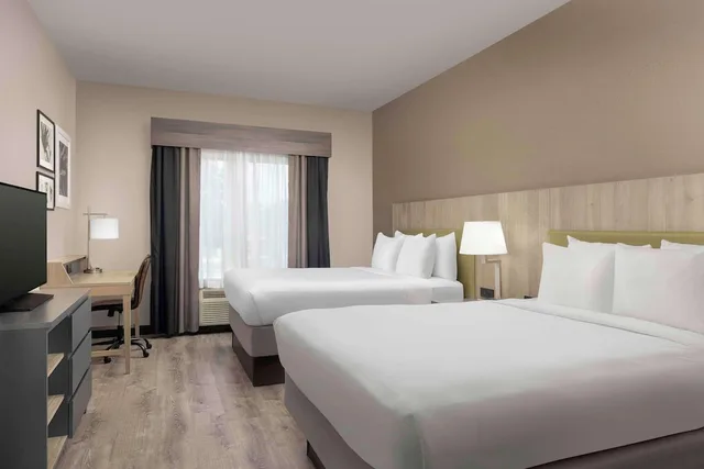 غرفة بسريرين كوين، Country Inn & Suites By Radisson Gainesville FL 3/10