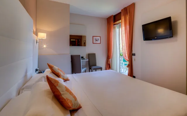Standard, Queen Bed, Sea View, Best Western Regina Elena 4/10