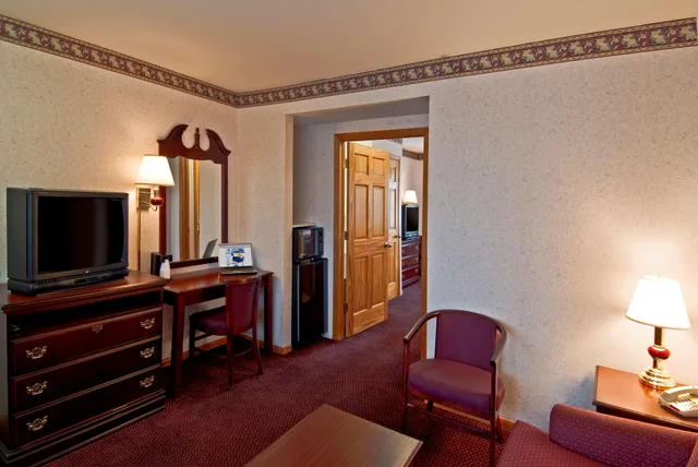 جناح بسريرين كوين، Americas Best Value Inn Suites Waukegan Gurnee 2/3