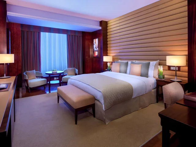 غرفة بريميوم بسرير كينج بإطلالة على المدينة، La Cigale Hotel 3/8