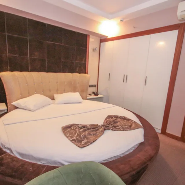 جناح، mostar hotel prestige 7/10