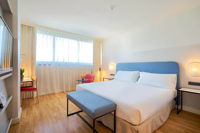 غرفة سوبيريور بسرير كينج، Eurostars Malaga 2/9