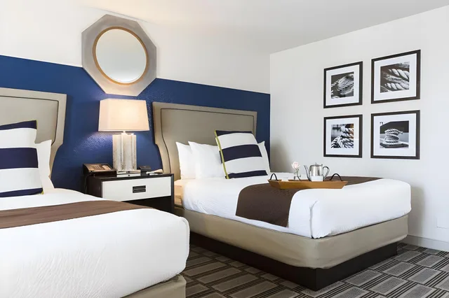 غرفة بسريرين كوين، South Shore Harbour Resort & Conference Center 1/1