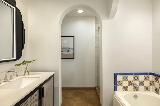 Premium, King Bed, French Balcony, Balcony، Kimpton Canary Hotel, an IHG Hotel 8/13