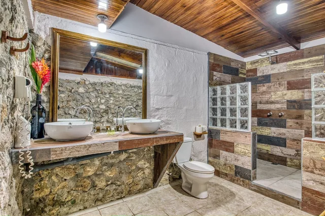 غرفة جونيور بسرير كينج بغرفة نوم واحدة، Atlantida Lodge 2/2