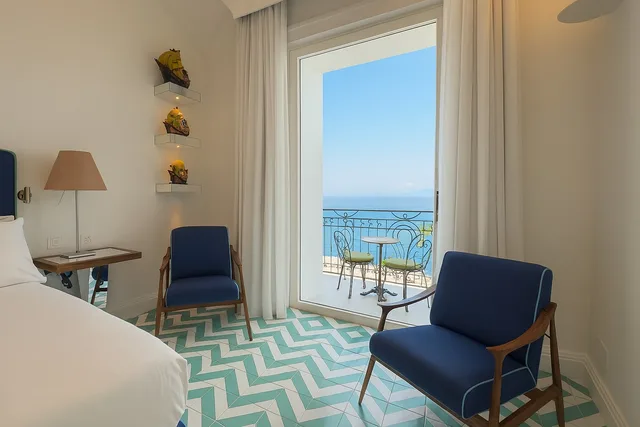 غرفة بإطلالة على البحر، Grand Hotel Europa Palace 8/10