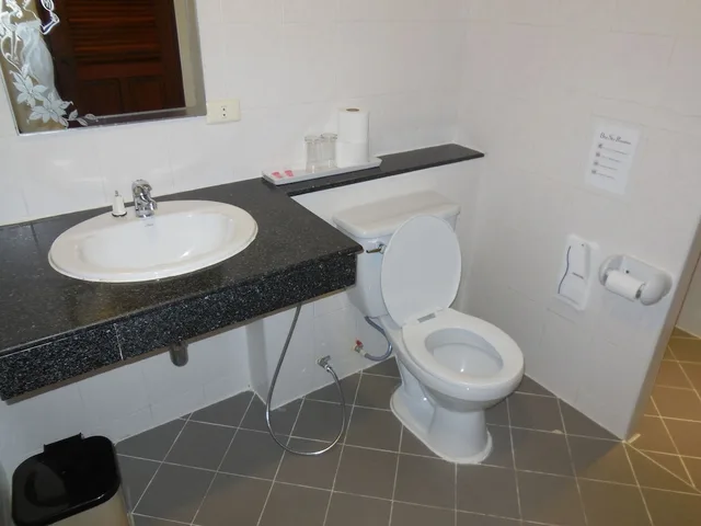 غرفة ديلوكس بسرير مزدوج بإطلالة على المسبح، BLUE SKY RESIDENCE 2/2