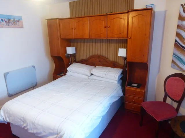 غرفة بسرير مزدوج، Gleneagles Guest House 3/8
