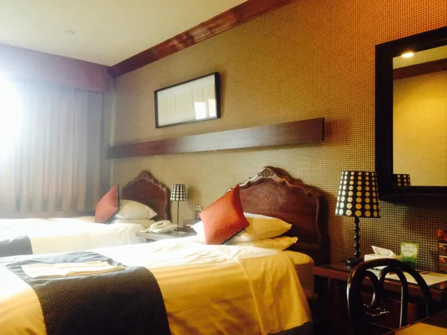 Semi Room, Twin Beds, 1 Double and 1 Single Bed, Smoking، Hotel Gasthof 2/2
