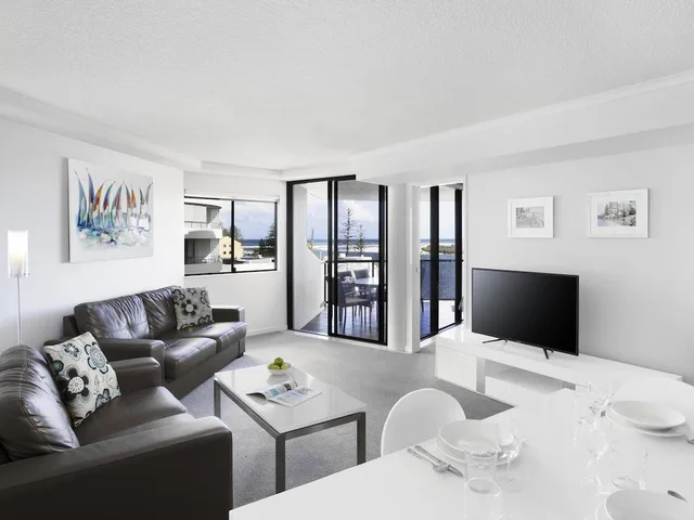 1 Bedroom, Connecting, Water View، Breakfree Grand Pacific Caloundra 1/1