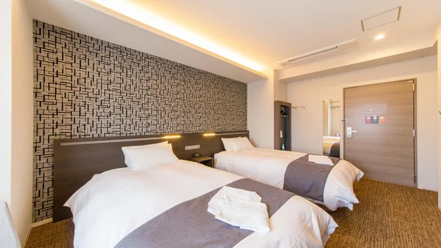 غرفة قياسية بسريرين منفصلين بدون إطلالة، Hotel M's Plus Shijo-Omiya 1/1