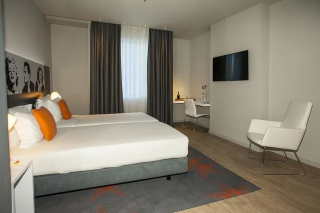 غرفة سوبيريور بسريرين منفصلين بإطلالة على المدينة، Star inn Lisbon Airport 1/3