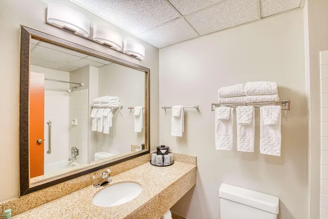جناح بسريرين كوين، Best Western Green Valley Inn 3/5