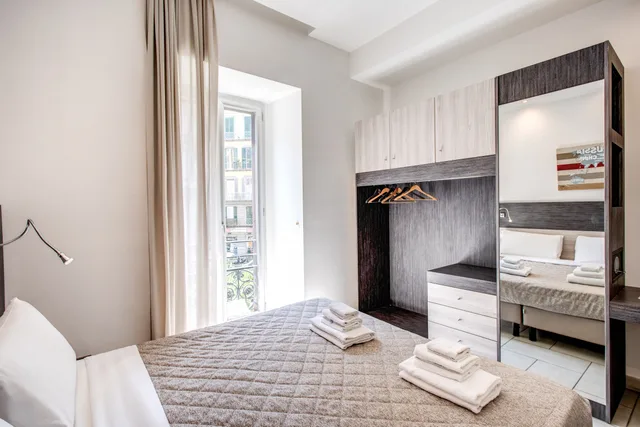 غرفة قياسية بسرير مزدوج أو سريرين منفصلين، Napoli Suite Hotel 3/6