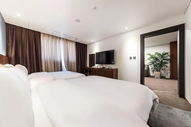 جناح جونيور بإطلالة على البحر، Sea & Moon Tourist Hotel 2/2