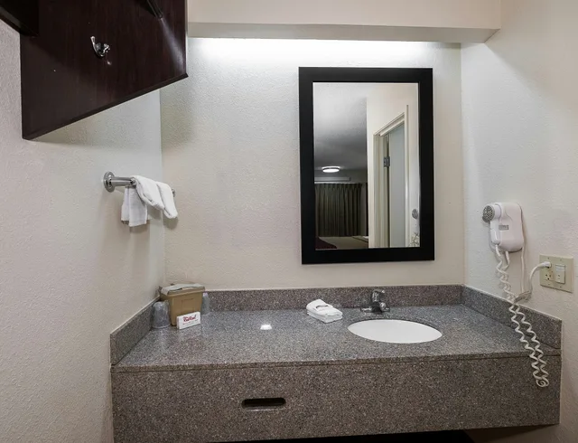 غرفة سوبيريور بسرير كينج، Red Roof Inn Dayton - Fairborn/Nutter Center 5/5