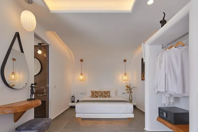 family suite, jetted tub, Allure Breeze Suites 1/1