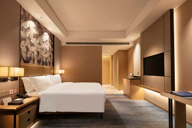 غرفة بسرير كينج لذوي الإعاقة، Doubletree By Hilton Yangzhou 2/3