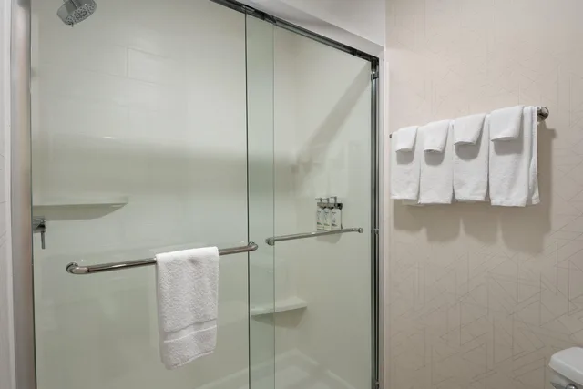 Standard, Double Bed, Holiday Inn Express Richmond by IHG 7/7