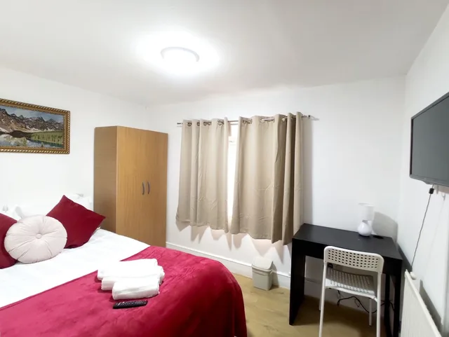 غرفة أساسية بسرير مزدوج بحمام مشترك، OYO New City Lodge 1/4