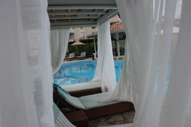 Bougainville Bay Hotel، ساراندا 47/78