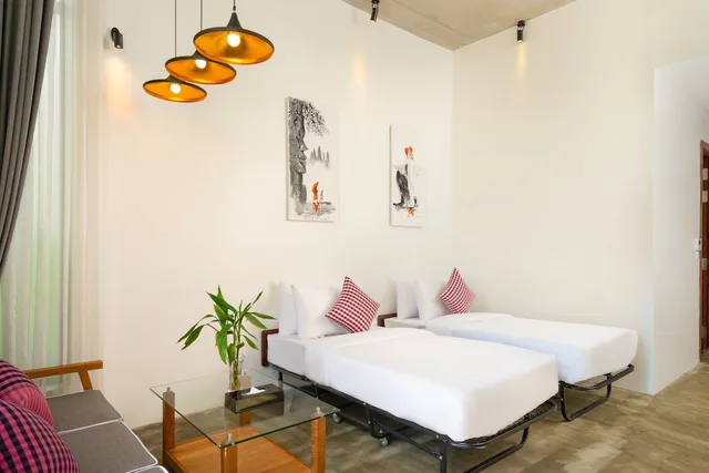 Penthouse Suite, Twin Beds, King Bed, Pool View, Sofa, Balcony، Phka Chan Hotel 2/3