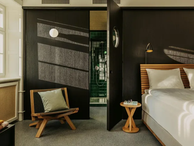 Room, Corner, Volkshaus Basel Hotel 1/1