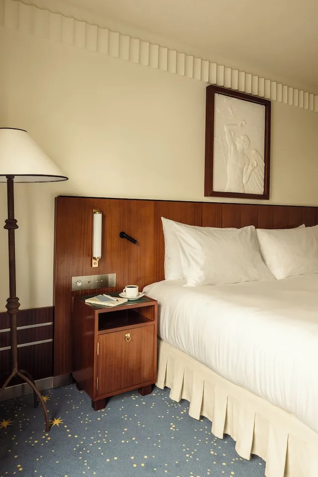 غرفة سيغنتشر بسرير كينج، Hotel des Grands Voyageurs 1/2