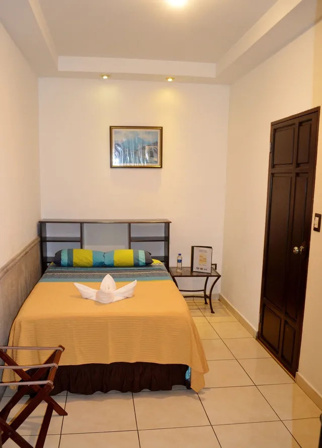 Room, Single, Single Bed, with Fan، Villa Florencia Centro Hotel 3/4