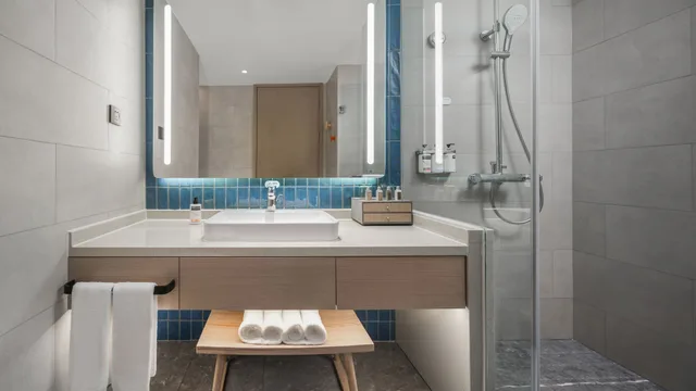 Suite, King Bed, Private Hot Spring Bath، Holiday Inn Express Tengchong Hot Spring 3/4