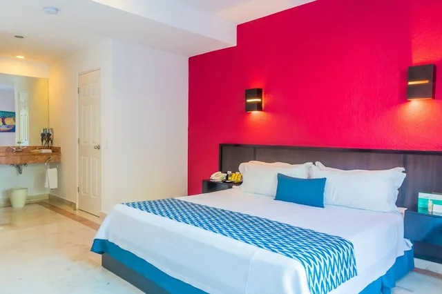 Standard, King Bed, Illusion Hotel Boutique 3/10