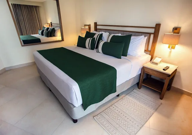 غرفة سوبيريور ديلوكس بسرير كينج، Park Royal Beach Acapulco - All Inclusive 1/8