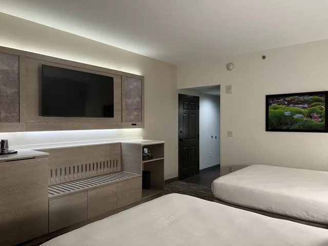 غرفة بسريرين كوين، CHEROKEE CASINO & HOTEL WEST SILOAM SPRINGS 2/4