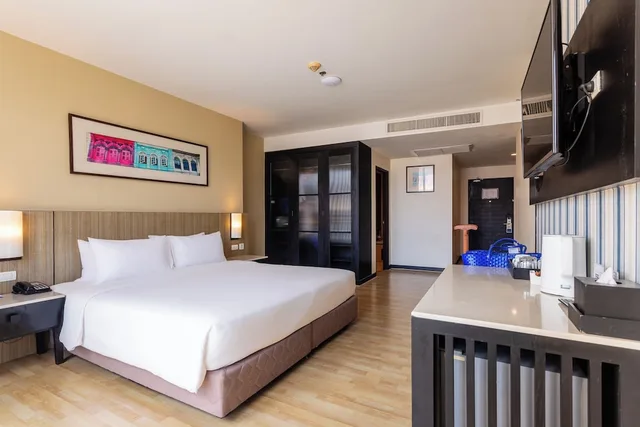 غرفة عائلية بسرير مزدوج وسرير بطابقين، Deevana Plaza Phuket Patong 2/5