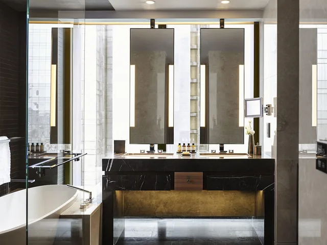 1 Bedroom, Quasar, Suite, King Bed, Bosphorus View, Lounge Access، Fairmont Quasar Istanbul 4/6