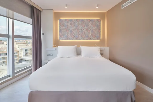 Room, Queen Bed, Eurostars Don Caendido 1/8