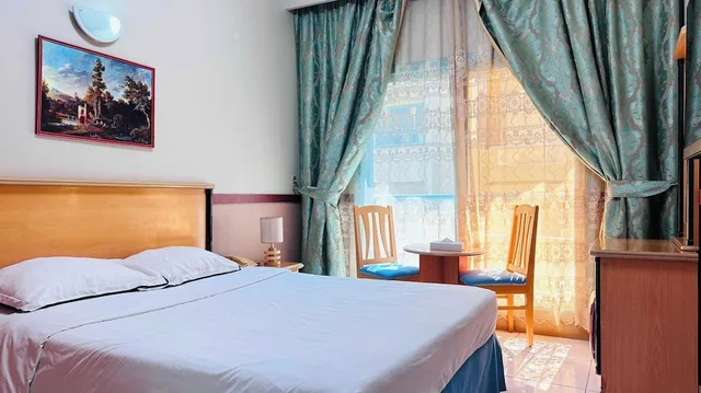 غرفة قياسية مزدوجة بسرير كينج، Palette San Marino Hotel 6/10