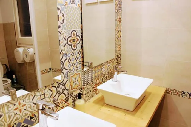 Female Dorm, Female Only, Classic, Shared Bathroom, Buba House 5/5