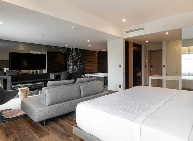 جناح سوبيريور بفراش فوتون وسرير كينج بجاكوزي، Hotel Real del Río 2/2