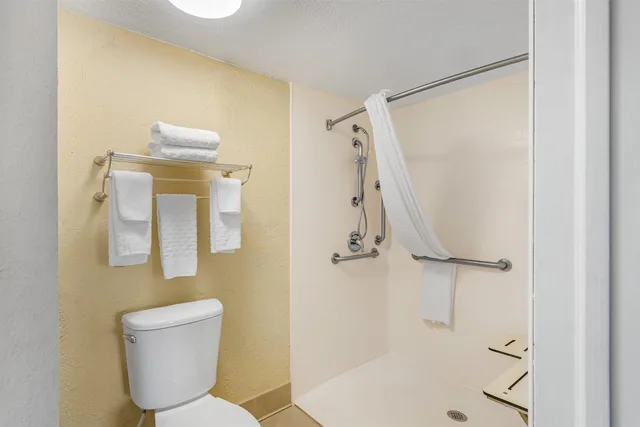غرفة قياسية بسرير مزدوج للمدخنين لذوي الإعاقة، Best Western Space Shuttle Inn 9/10